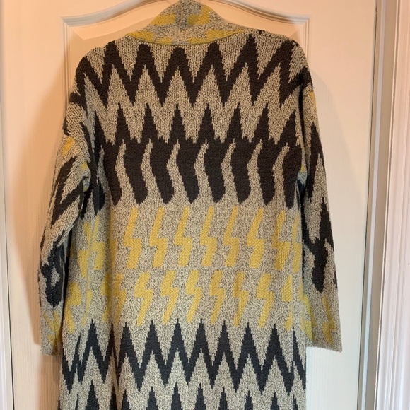 Sioni – Long Open-Front Knit Cardigan - Picture 3 of 10